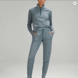 Lululemon Athletica engineered warmth green jasper set size M